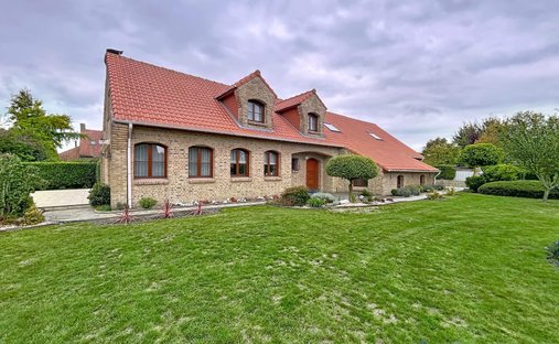 House in Coudekerque-Village, Teteghem-Coudekerque-Village, France 1