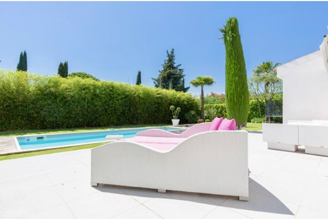 Villa in Mougins, Provence-Alpes-Côte d'Azur, France 2 - 17013187