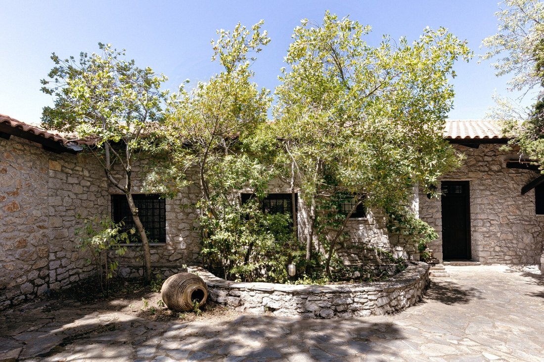 Villa in Arachova, Thessaly and Central Greece, Greece 2 - 17009886