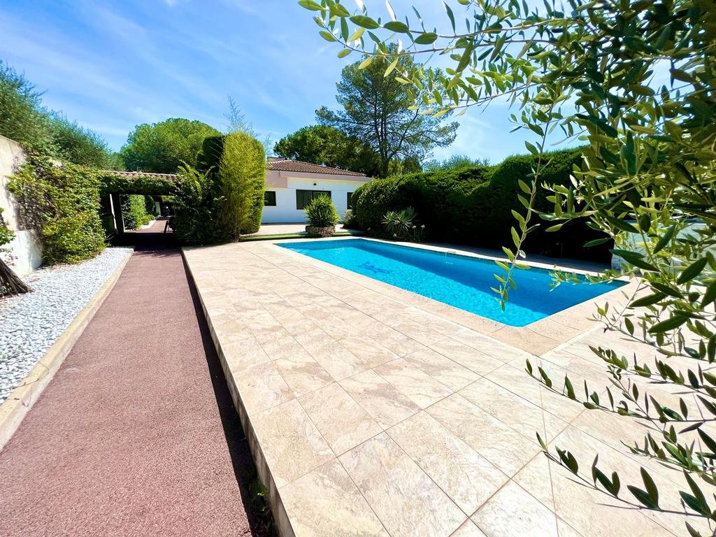 House in Mougins, Provence-Alpes-Côte d'Azur, France 1 - 17012862