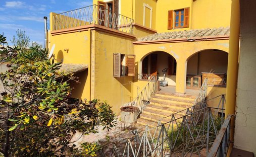 Haus in Historisches Zentrum, Quartu Sant'Elena, Italien 1