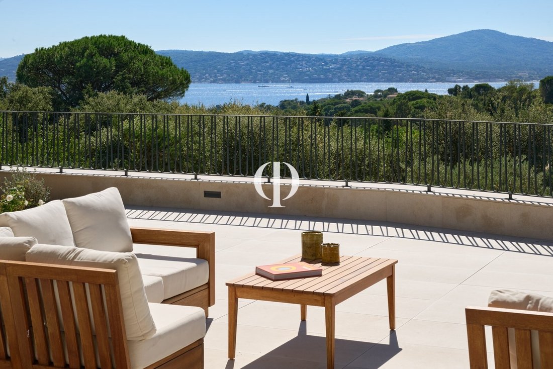 Villa in Grimaud, Provence-Alpes-Côte d'Azur, France 3 - 17010588