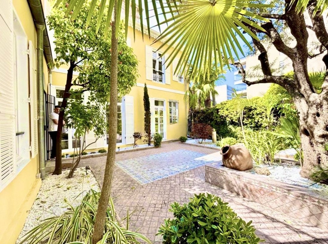 Villa in Cannes, Provence-Alpes-Côte d'Azur, France 1 - 17013214