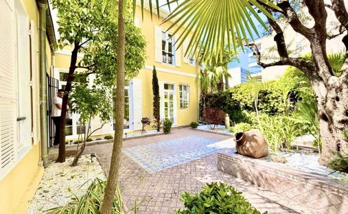 Villa in Cannes, Provence-Alpes-Côte d'Azur, France 1