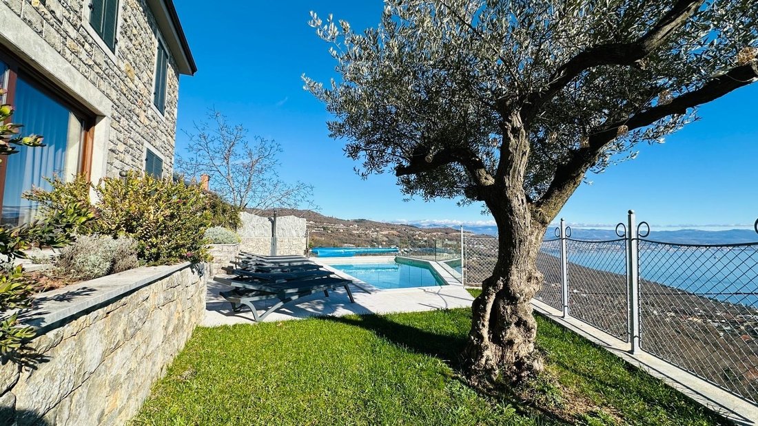 Villa in Grad Opatija, Primorje-Gorski Kotar County, Croatia 2 - 17015665