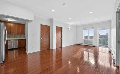 Condo in Hagaman, New York, United States 1