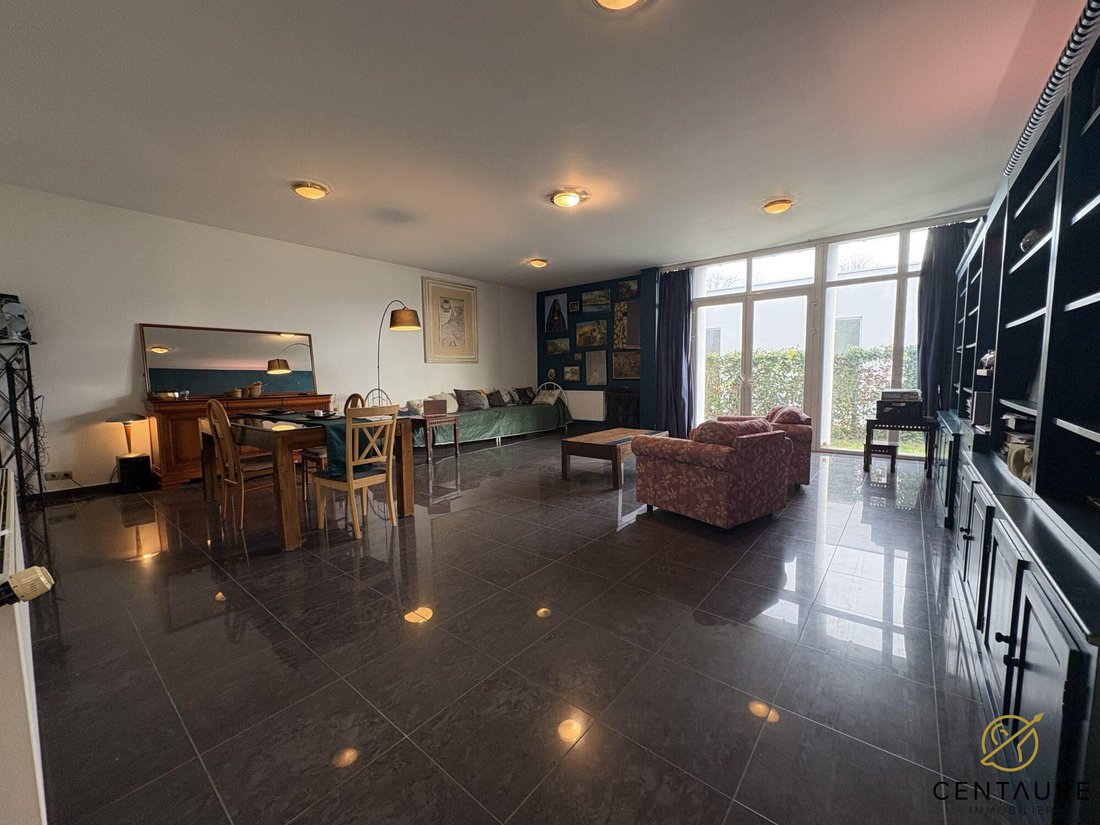 Villa in Roubaix, Hauts-de-France, France 5 - 17016609