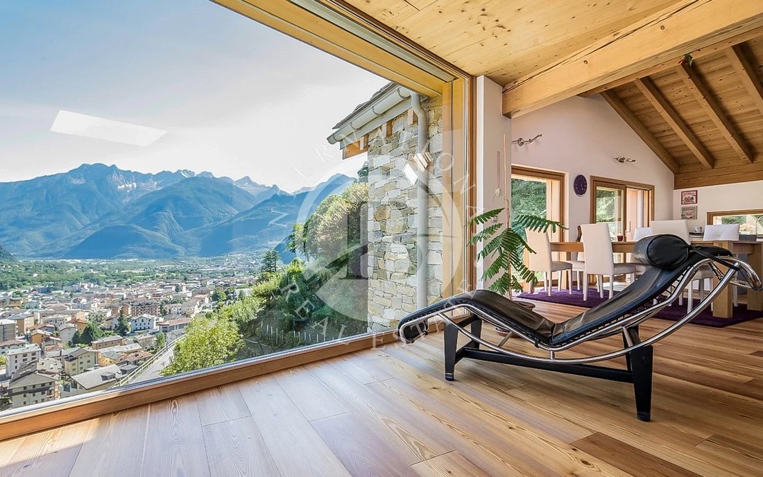 Villa in Chiavenna, Lombardy, Italy 5 - 17015114