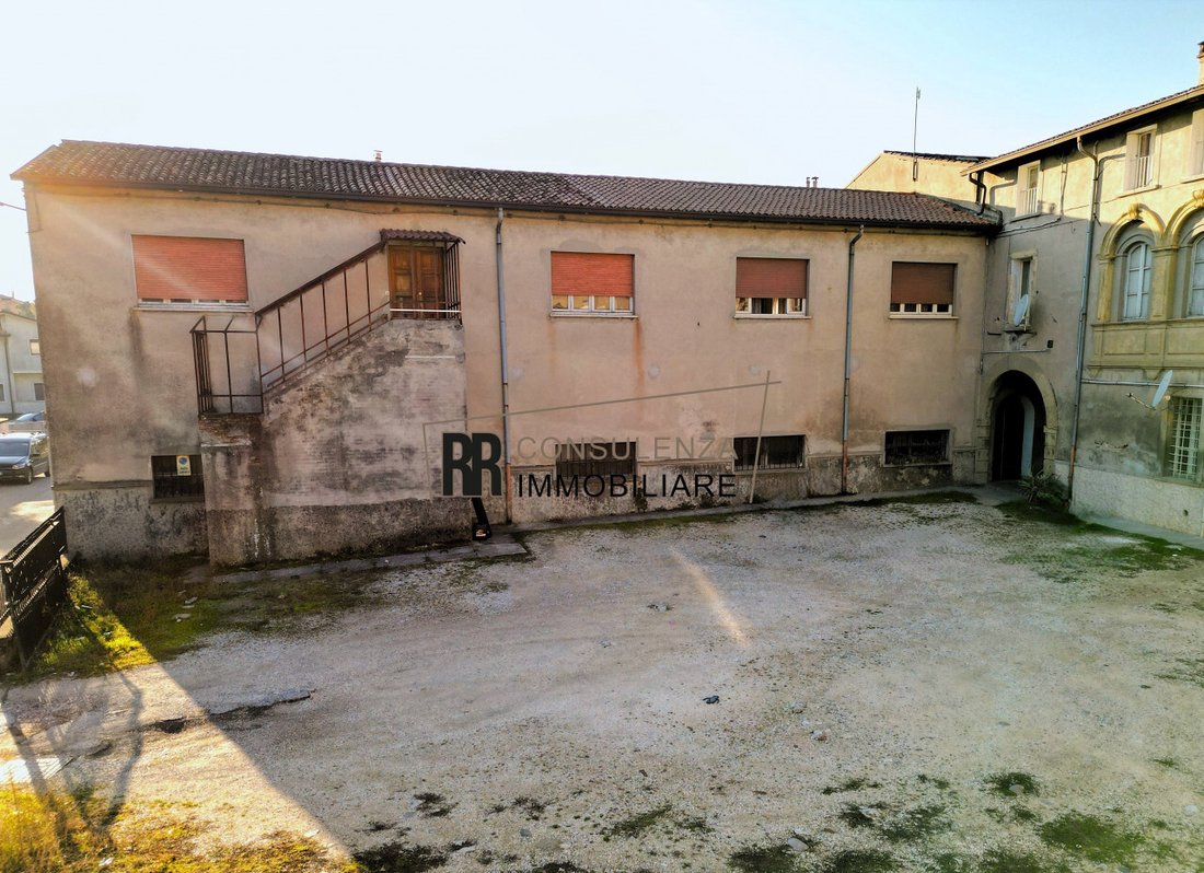 House in Verona, Veneto, Italy 5 - 17015701