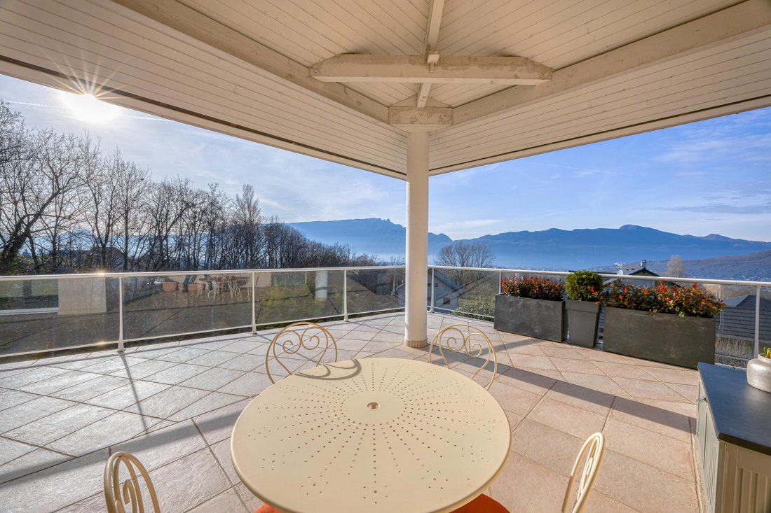 Villa in Pugny-Chatenod, Auvergne-Rhône-Alpes, France 4 - 17010263