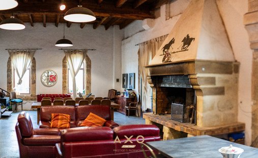 Sale Of Equestrian Estate Aimargues, 260m² 6 Rooms 1,050,000€ With Swimming Pool - 2