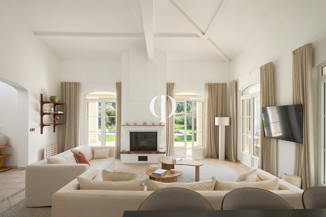 Villa in Grimaud, Provence-Alpes-Côte d'Azur, France 4 - 17010547
