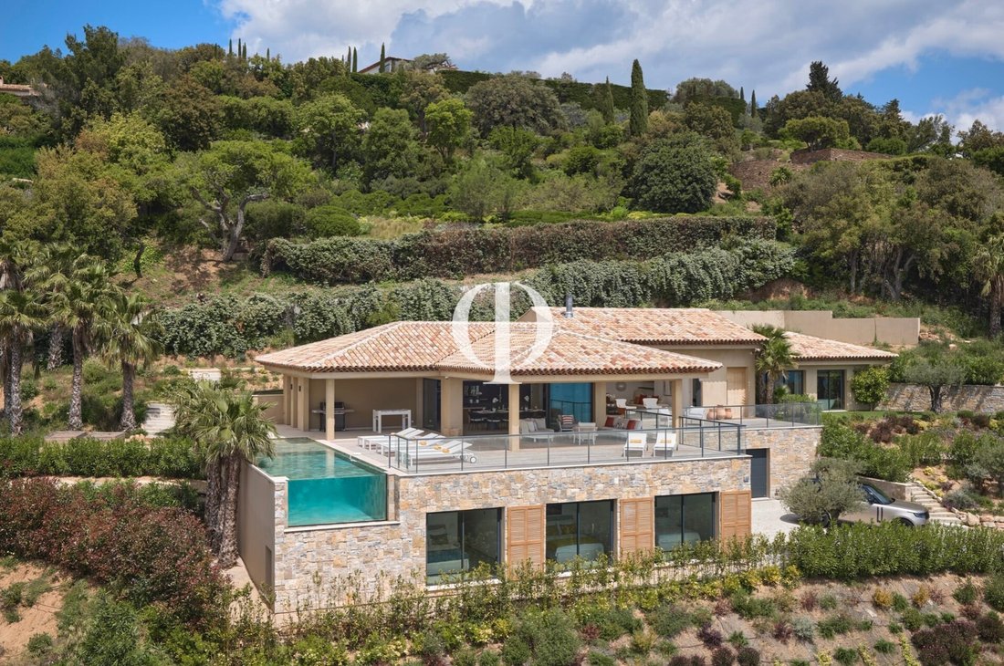 Villa in Grimaud, Provence-Alpes-Côte d'Azur, France 1 - 17010519