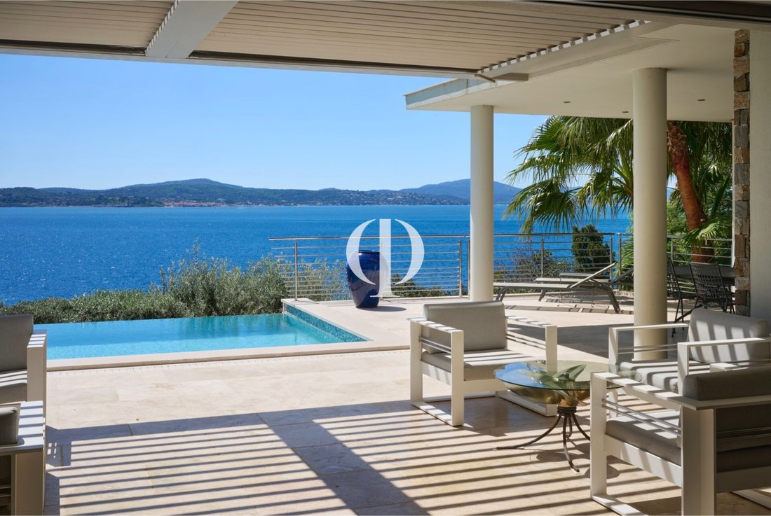 Villa in Nartelle-Noyer-Bellevue-bd des Sardinaux, Sainte-Maxime, France 2 - 17010571