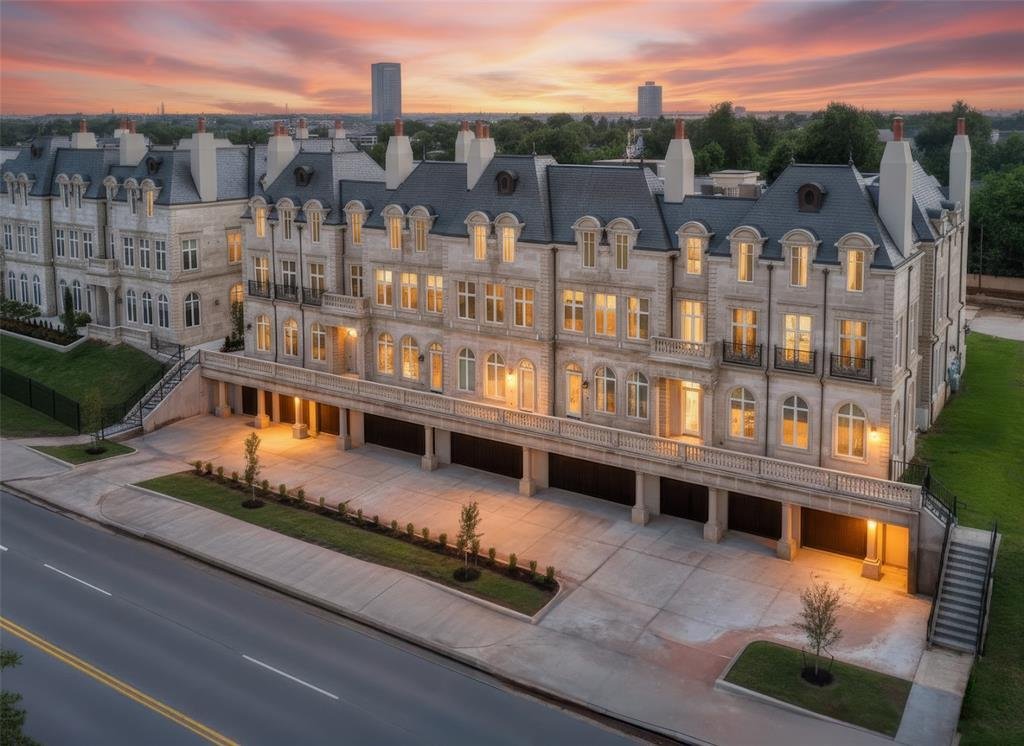 Condo in Oklahoma City, Oklahoma, United States 1 - 16127265