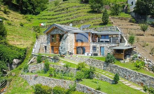 Villa in Chiavenna, Lombardy, Italy 1