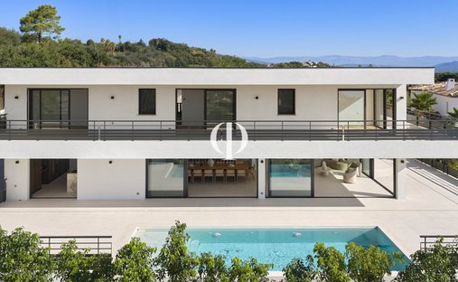 House in Ecarts, Roquebrune-sur-Argens, France 1