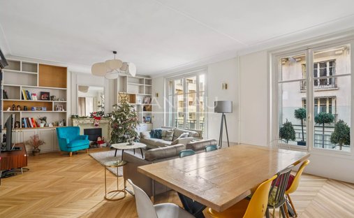 Apartment in Gros Caillou, Paris 7e Arrondissement, Paris 1