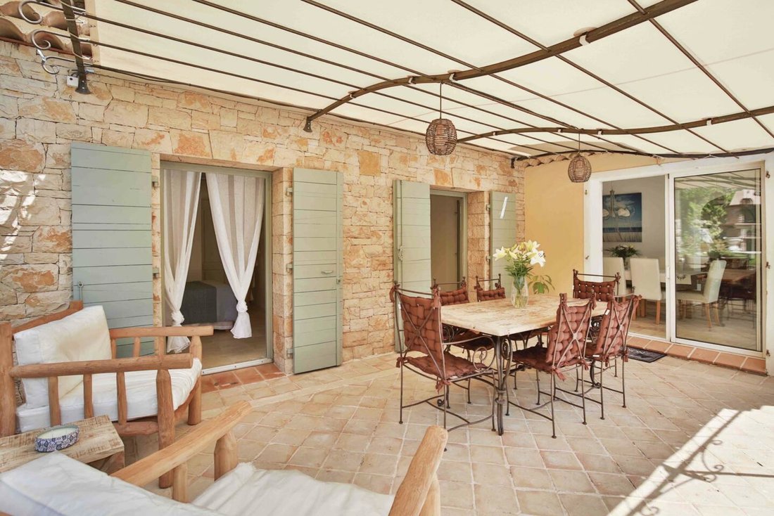 Villa in Mougins, Provence-Alpes-Côte d'Azur, France 4 - 17013322