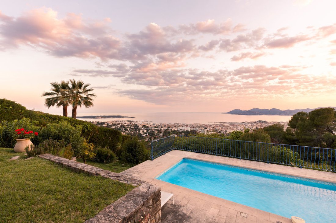 Villa in Le Plan, Cannes, France 2 - 17013310