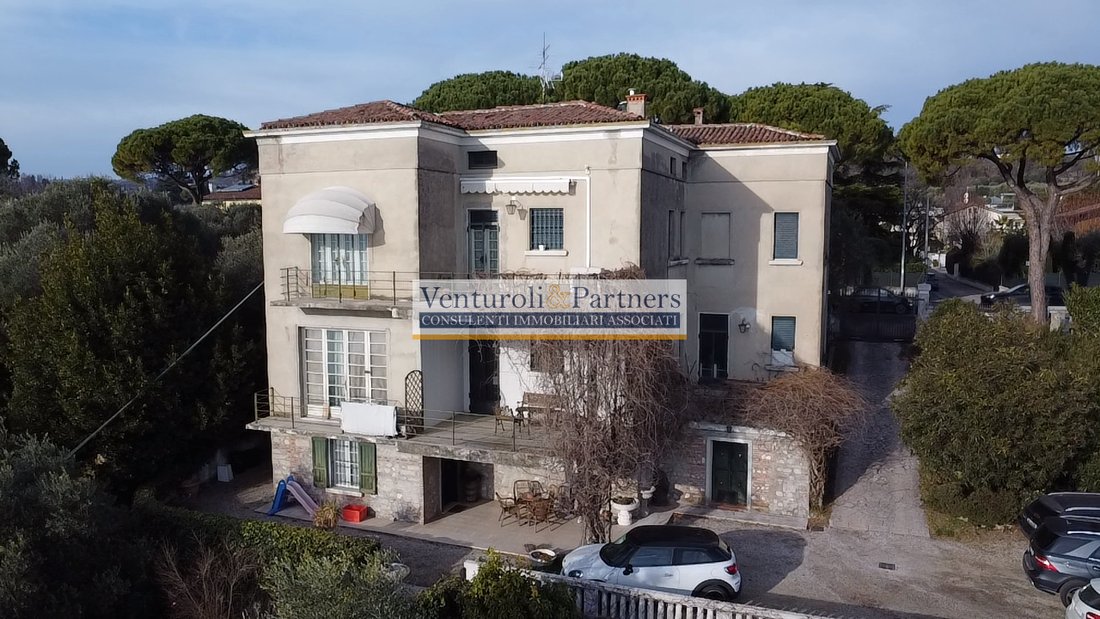 Villa in Padenghe sul Garda, Lombardy, Italy 2 - 17015695