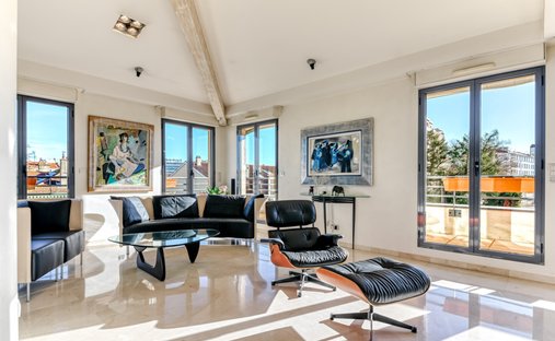 Apartment in Perralière, Lyon, Auvergne-Rhône-Alpes 1