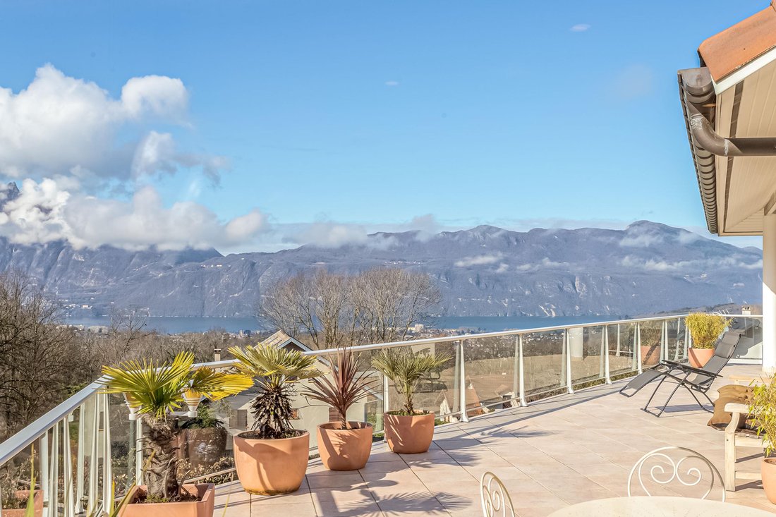 Villa in Pugny-Chatenod, Auvergne-Rhône-Alpes, France 2 - 17010263