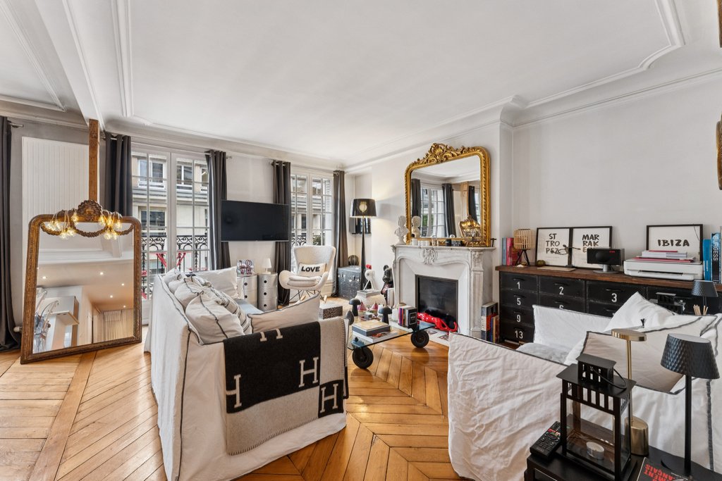 Wohnung in Saint Philippe du Roule, Paris 8e Arrondissement, Paris 1 - 17010385