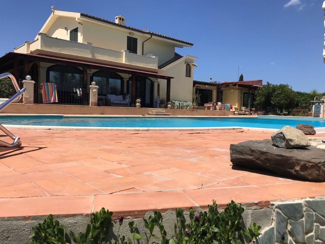 Villa in Historic Center, Quartu Sant'Elena, Italy 2 - 17016006