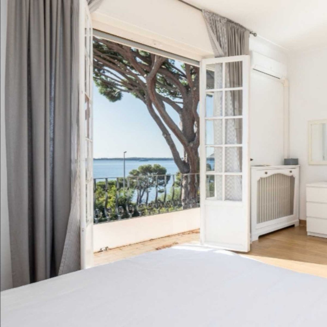 House in La Source, Cannes, France 5 - 17012691