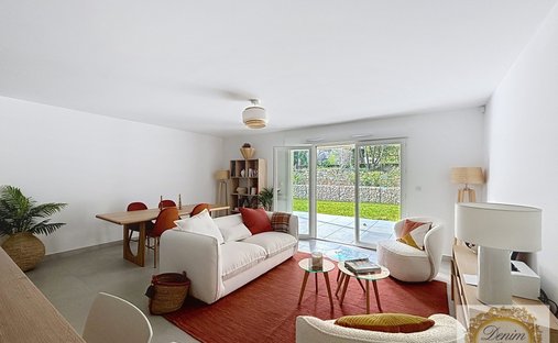 Château 1330 M² Sur 13 Ha Proximité Nimes