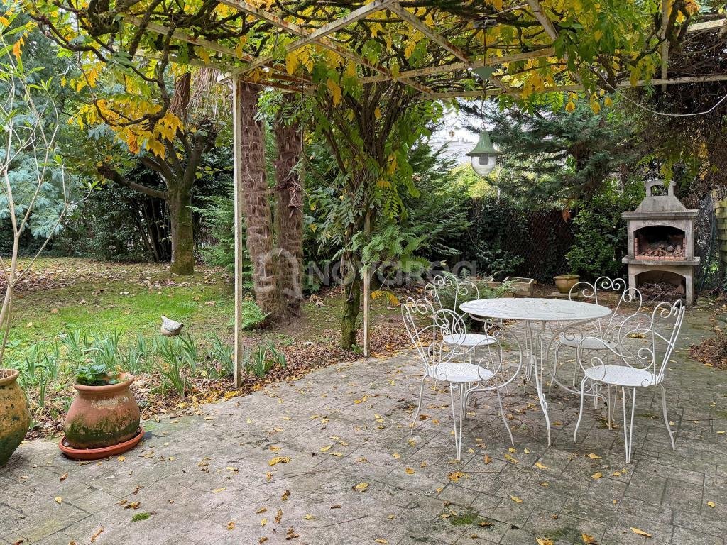 House in Pau, Nouvelle-Aquitaine, France 3 - 17010386