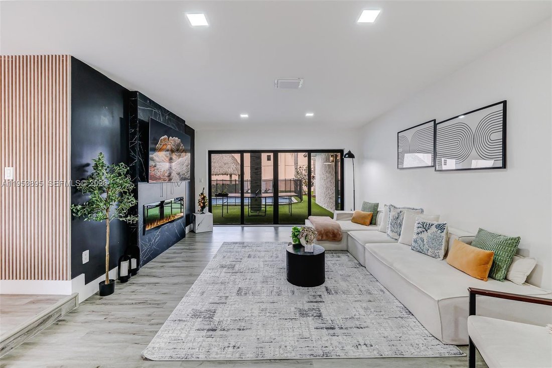 House in Miami, Florida, United States 4 - 17014261