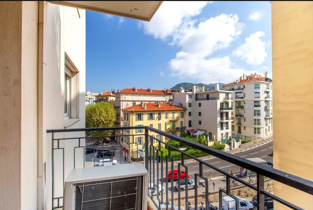 Apartment in Le Port, Nice, France 1 - 17011257