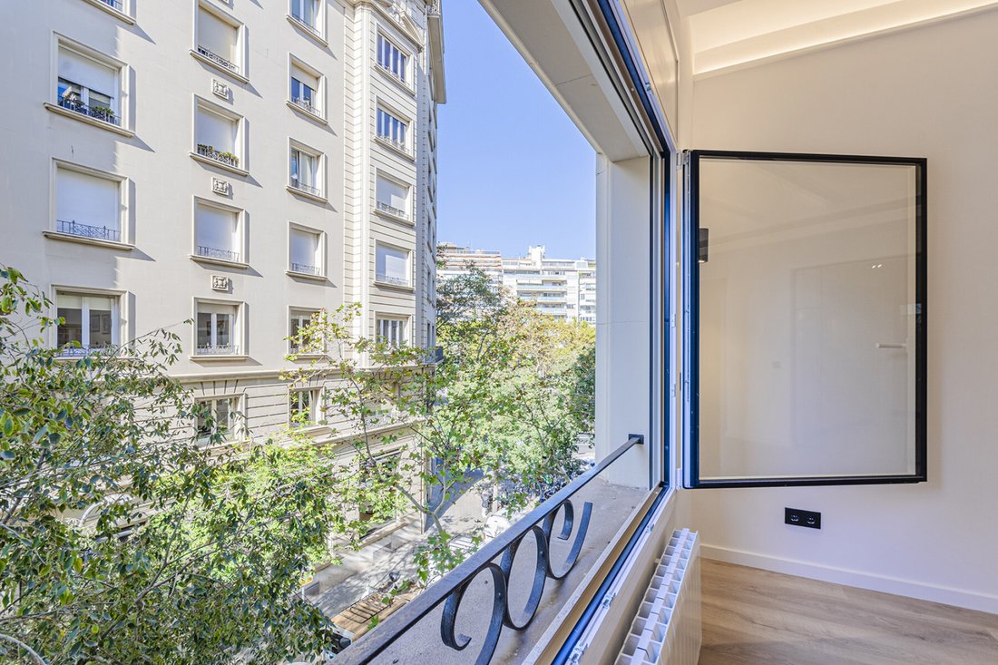 Apartment in Ciutat Vella, Barcelona, Spain 5 - 14808713