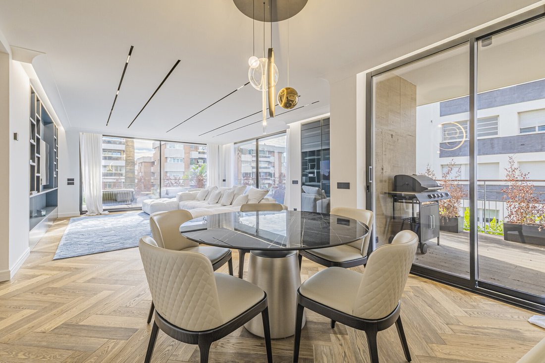 Apartment in Sarrià-Sant Gervasi, Barcelona, Spain 1 - 13855665