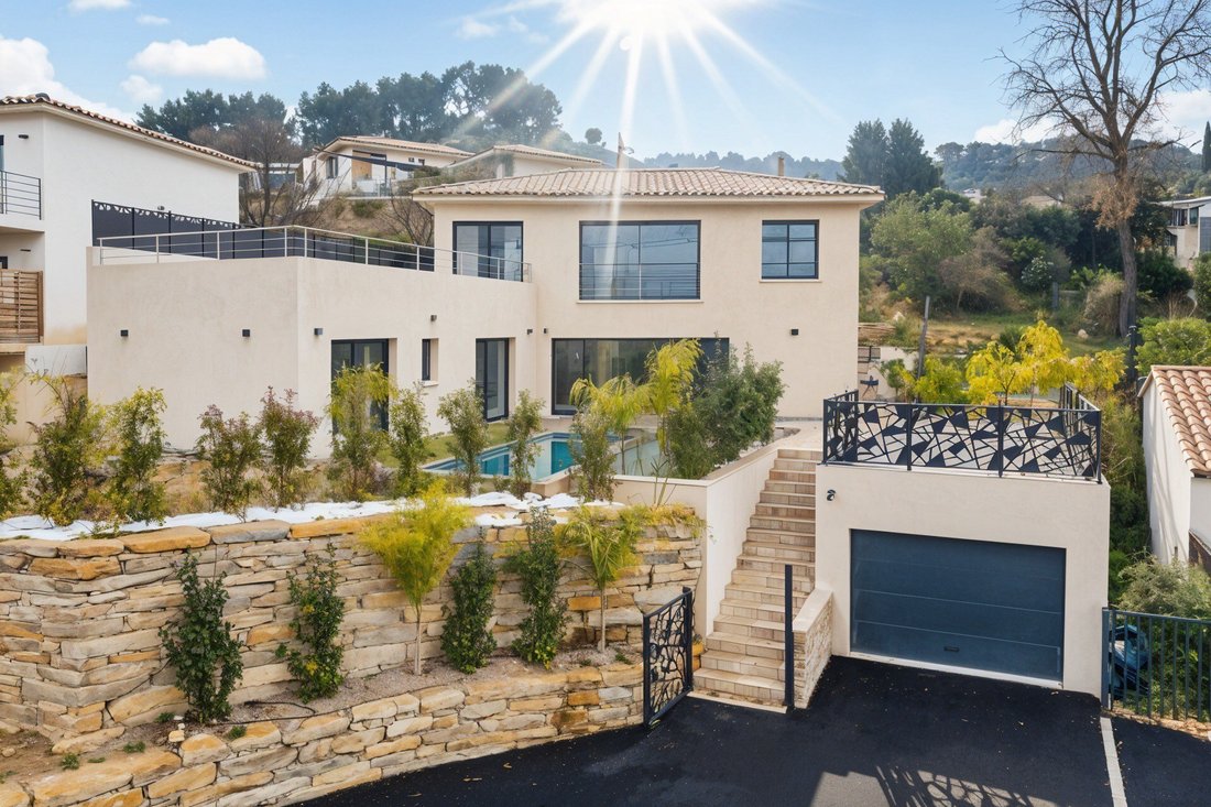 House in Le Castellet, Provence-Alpes-Côte d'Azur, France 1 - 17015044