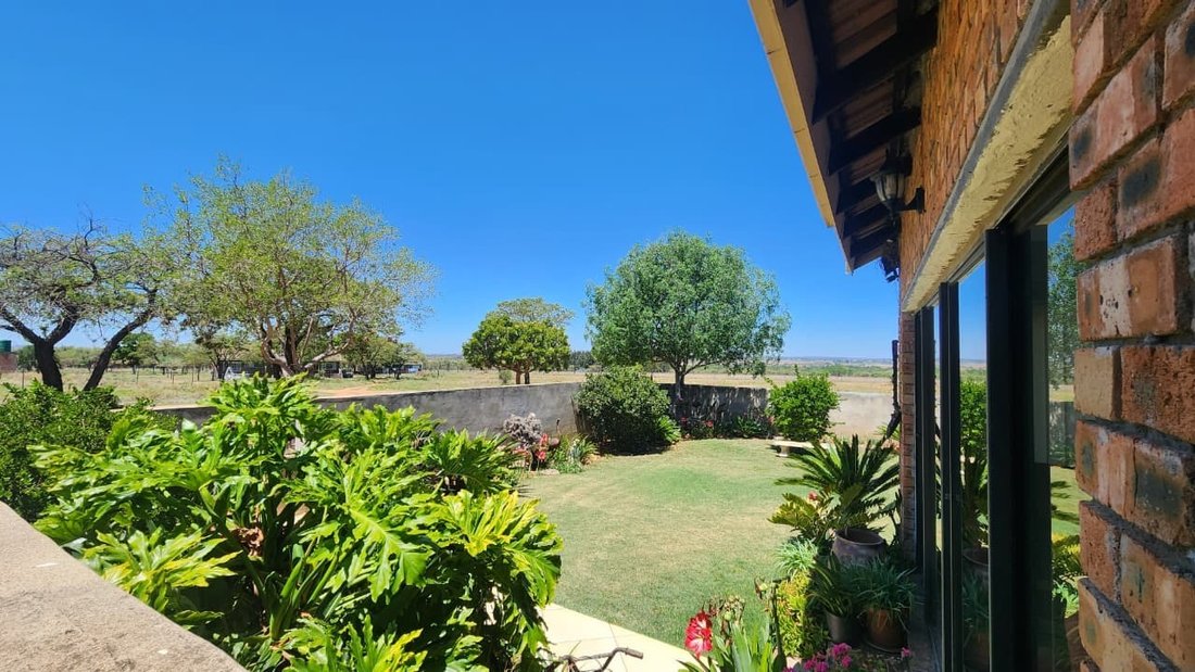 Estate in Seshego-A, Limpopo, South Africa 1 - 17012078