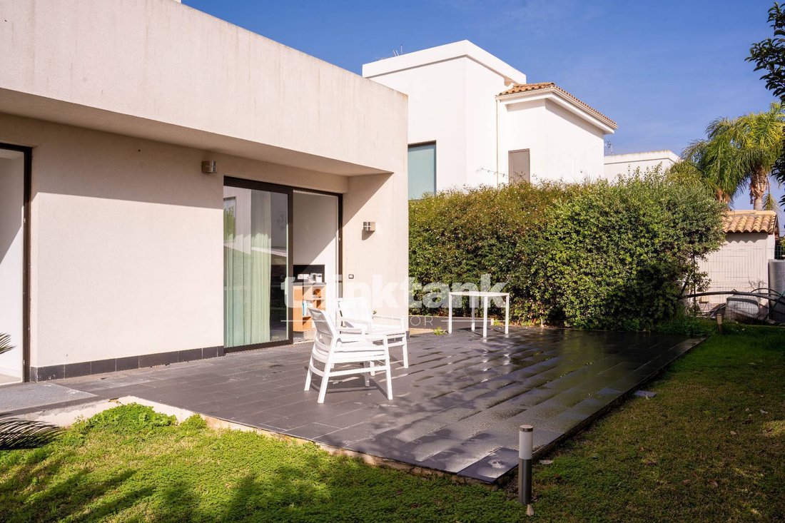Villa in Fontane Bianche, Sicily, Italy 4 - 17016147