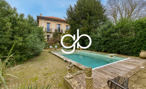 House in Camplanier, Nimes, France 1