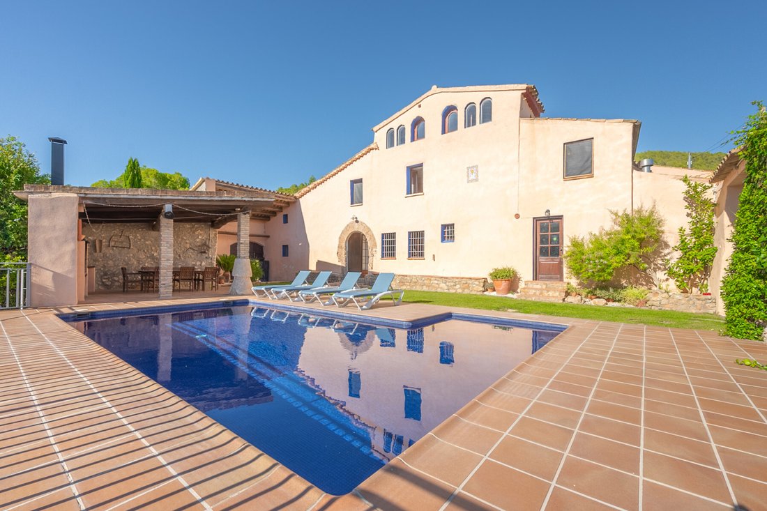 Finca in Torrelles de Foix, Catalonia, Spain 1 - 14244530