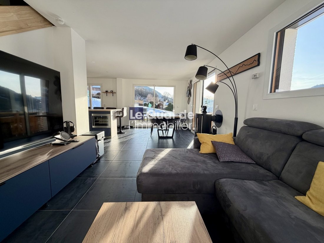 House in Le Bouchet-Mont-Charvin, Auvergne-Rhône-Alpes, France 2 - 17016357