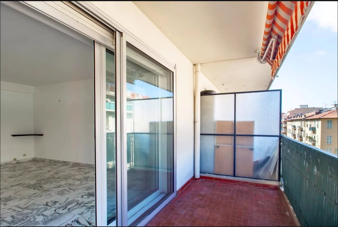 Apartment in Le Port, Nice, France 2 - 17011257