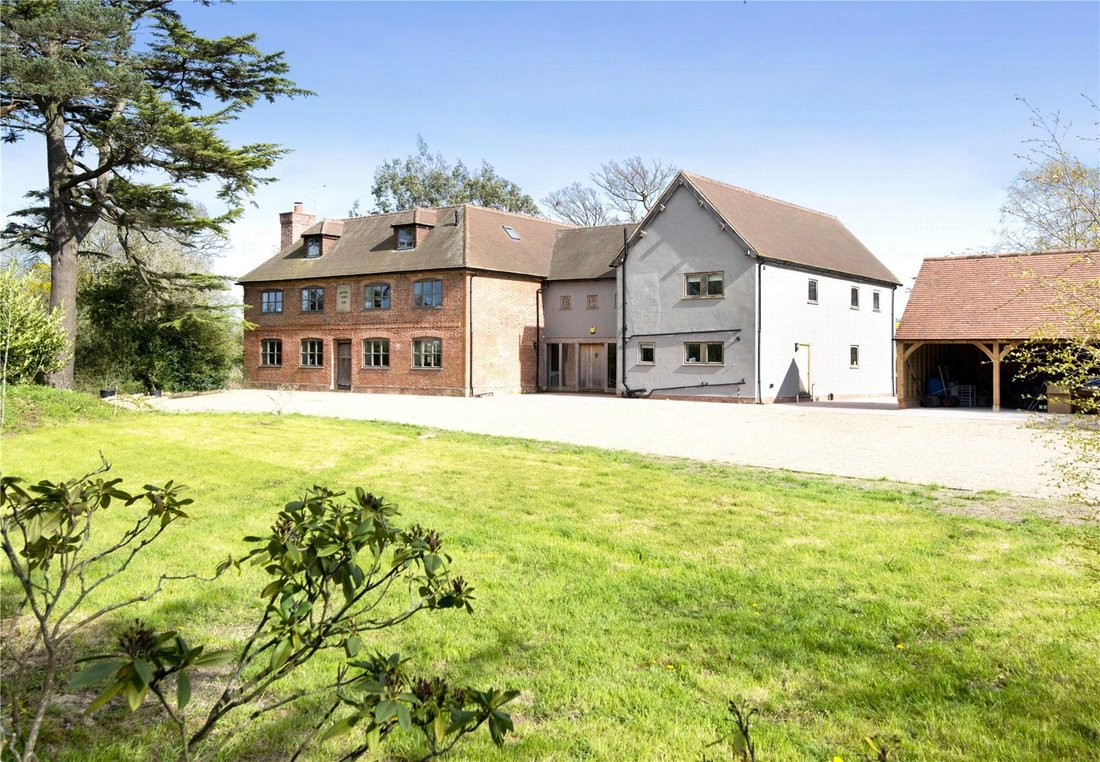 House in Edenbridge, England 1 - 17010887