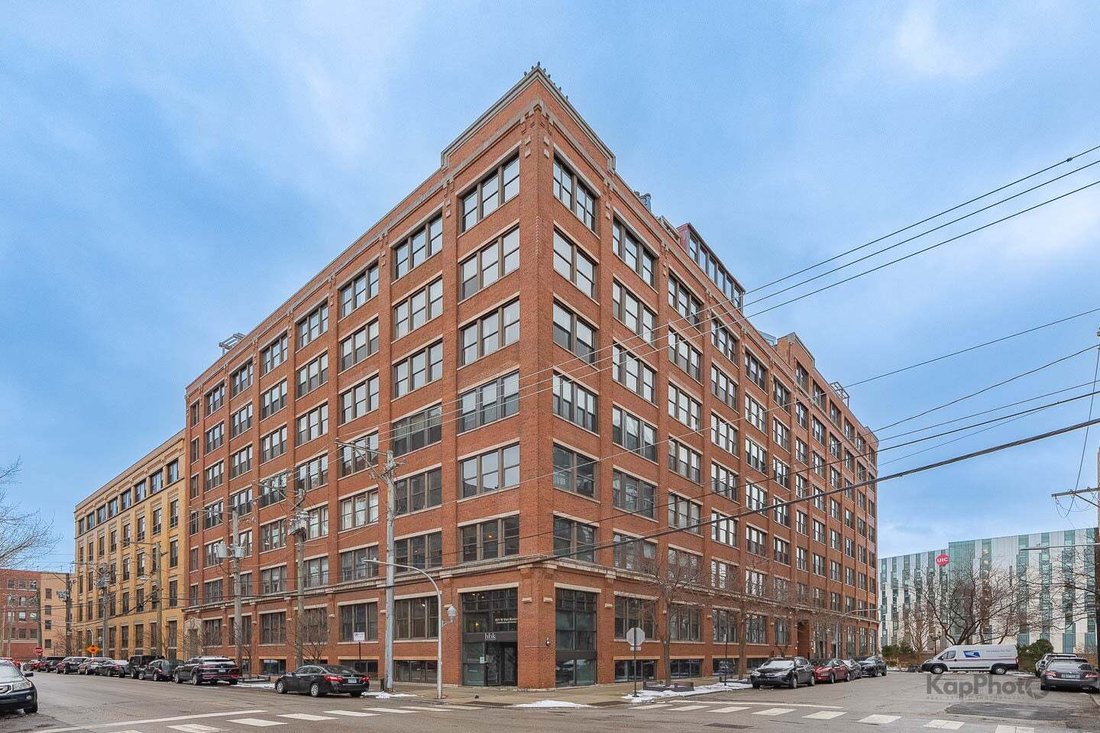 Condo in Chicago, Illinois, United States 1 - 17012229