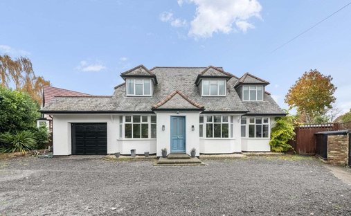 House in Breakspear, Bromley, England 1