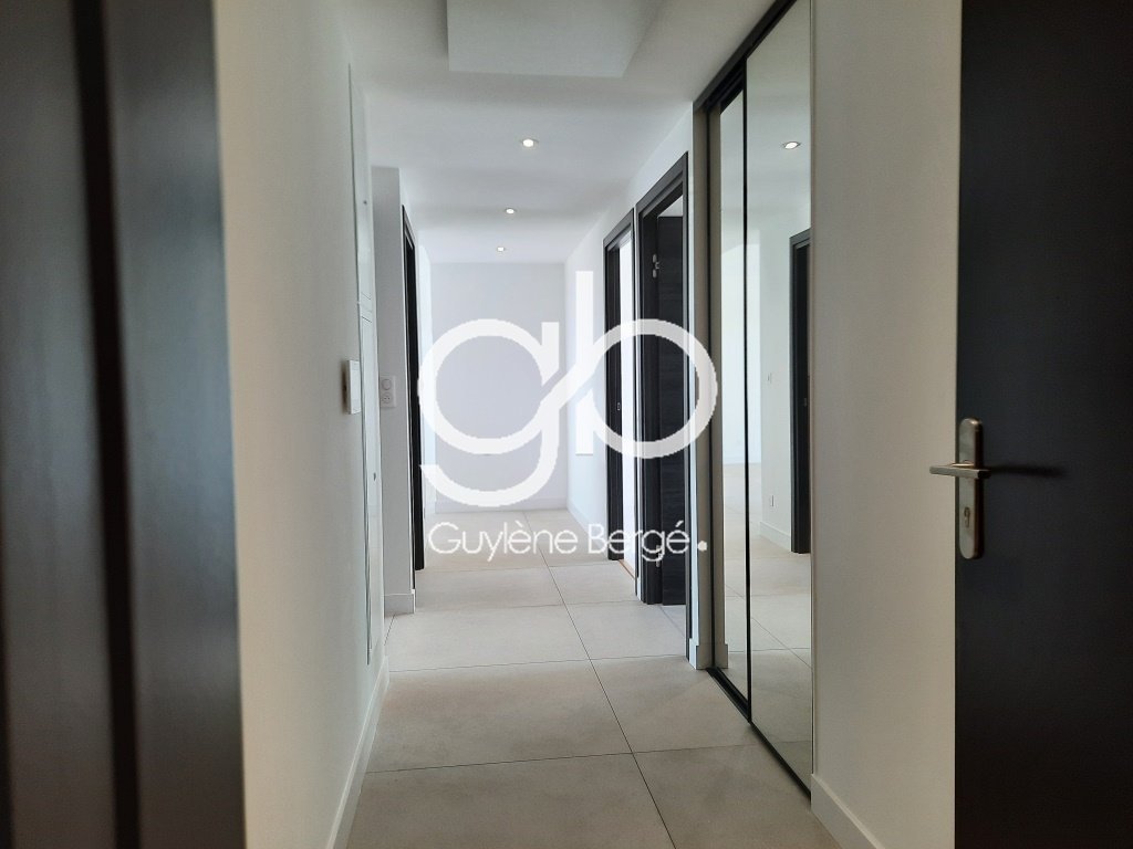 Apartment in Centre Ville, Castries, France 3 - 17011602