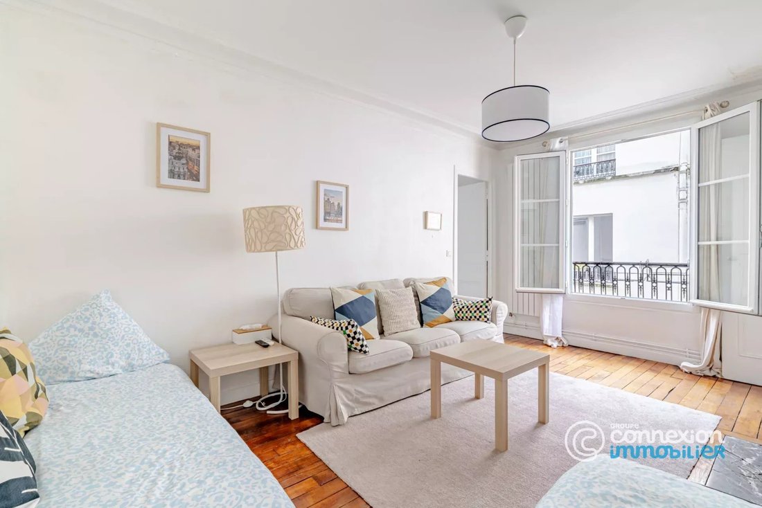 Apartment in Montmartre, Paris 18e Arrondissement, Paris 3 - 17011034