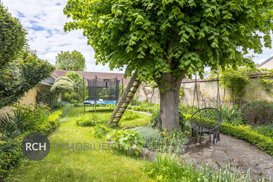 House in Houdan, Ile-de-France, France 3 - 17011309