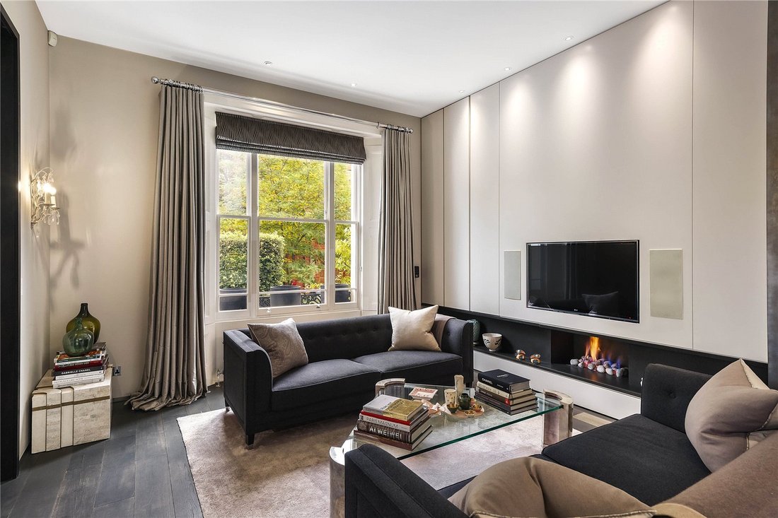 House in Holland Park, Kensington And Chelsea, England 2 - 17010867